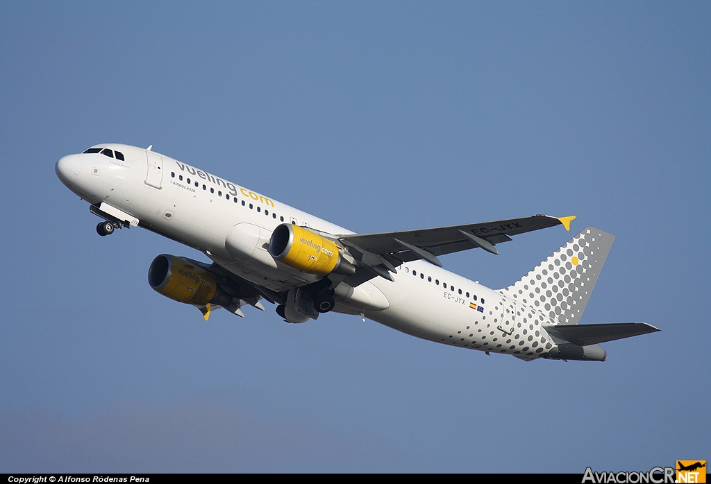 EC-JYX - Airbus A320-214 - Vueling