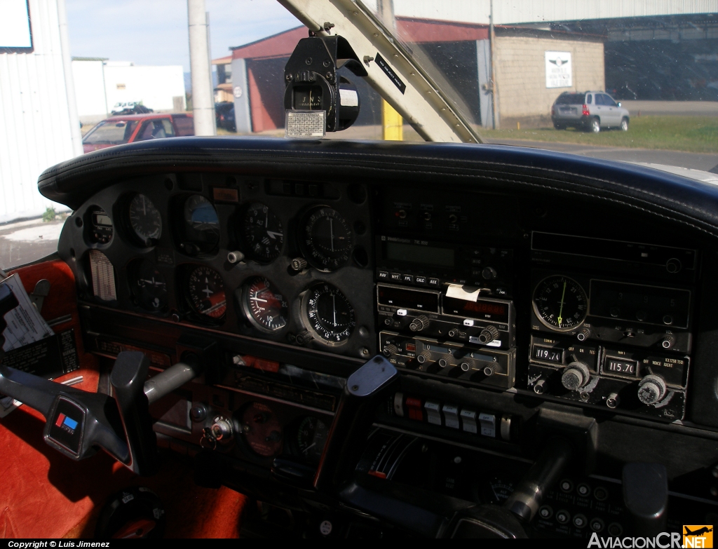 TI-BBI - Piper PA-28-161 Cherokee Warrior II - AENSA