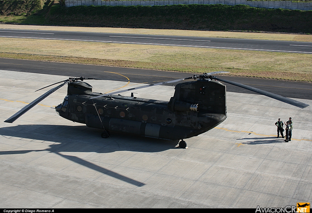 89-00132 - Boeing CH-47D Chinook - Armada de Estados Unidos