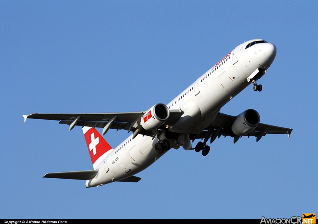 HB-IOD - Airbus A321-111 - Swiss International Air Lines