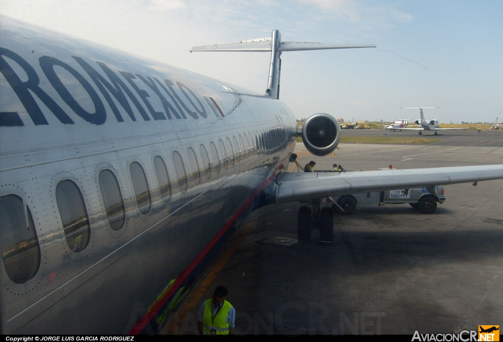 N216AM - McDonnell Douglas MD-87 (DC-9-87) - Aeromexico
