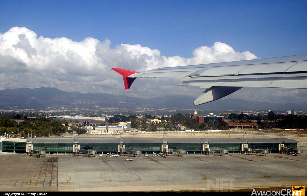  - Airbus A320-233 - TACA