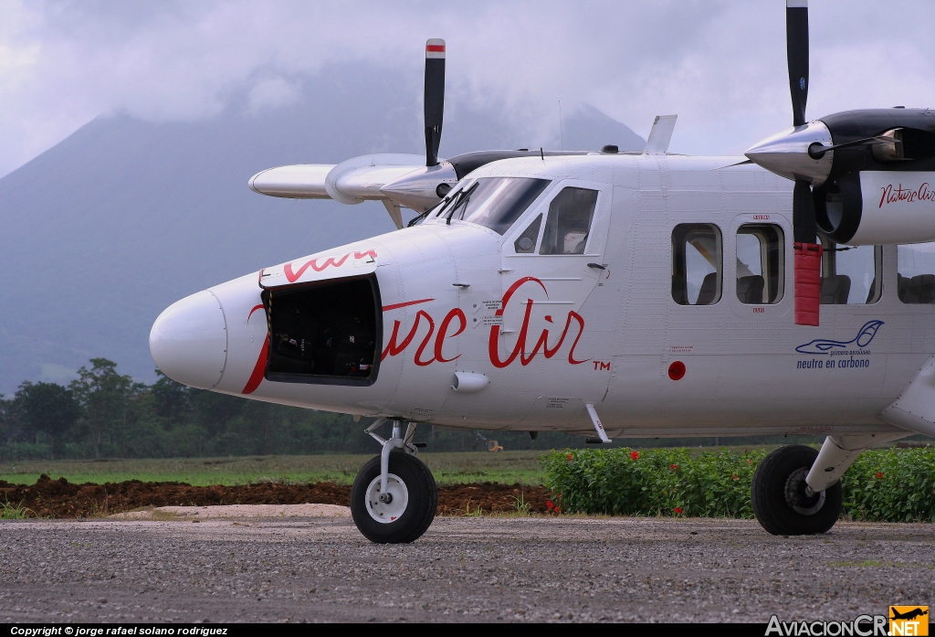 TI-BBF - De Havilland Canada DHC-6-300 Twin Otter/VistaLiner - Nature Air