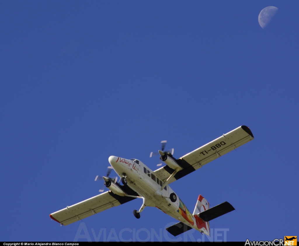 TI-BBQ - De Havilland Canada DHC-6-300 Twin Otter/VistaLiner - Nature Air