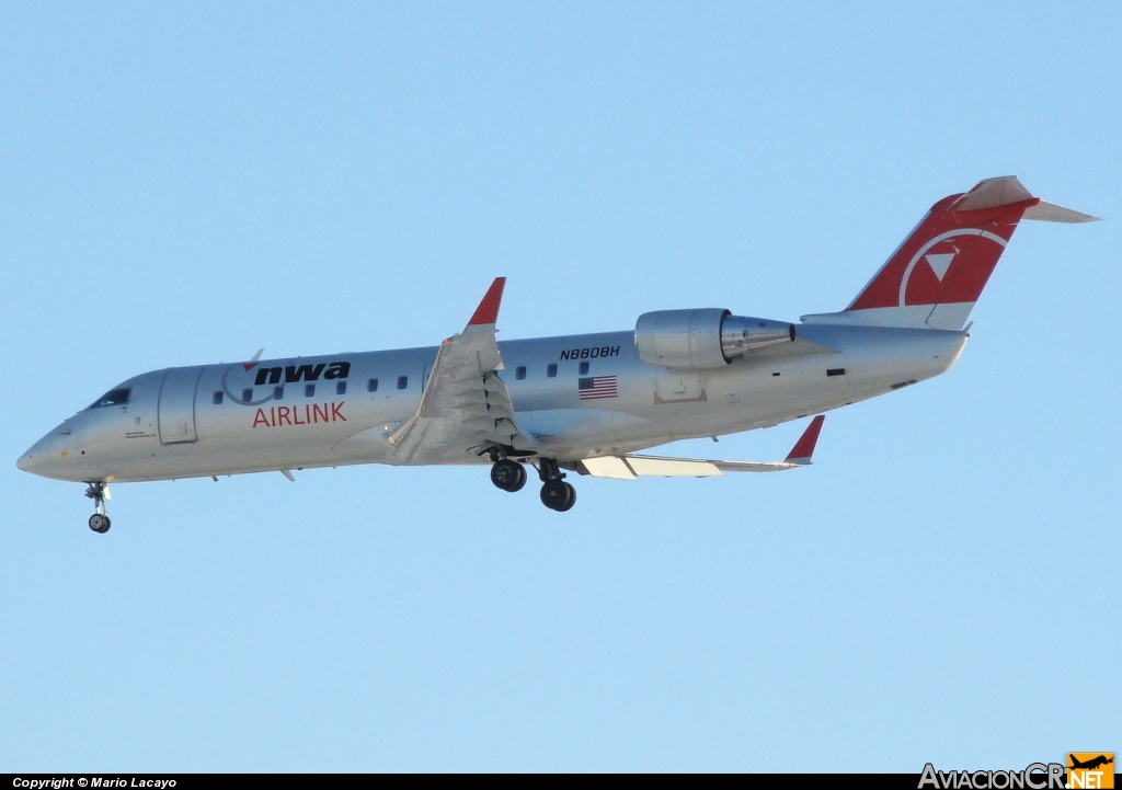 N8808H - Canadair CL-600-2B19 Regional Jet CRJ-200ER - Northwest Jet Airlink