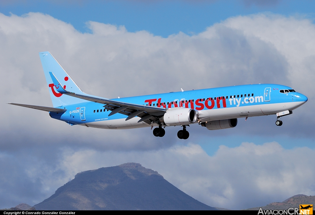 G-FDZE - Boeing 737-8K5 - Thomsonfly