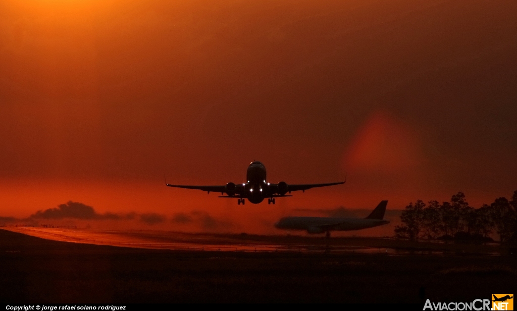 HP-1379CMP - Boeing 737-7V3 - Copa Airlines