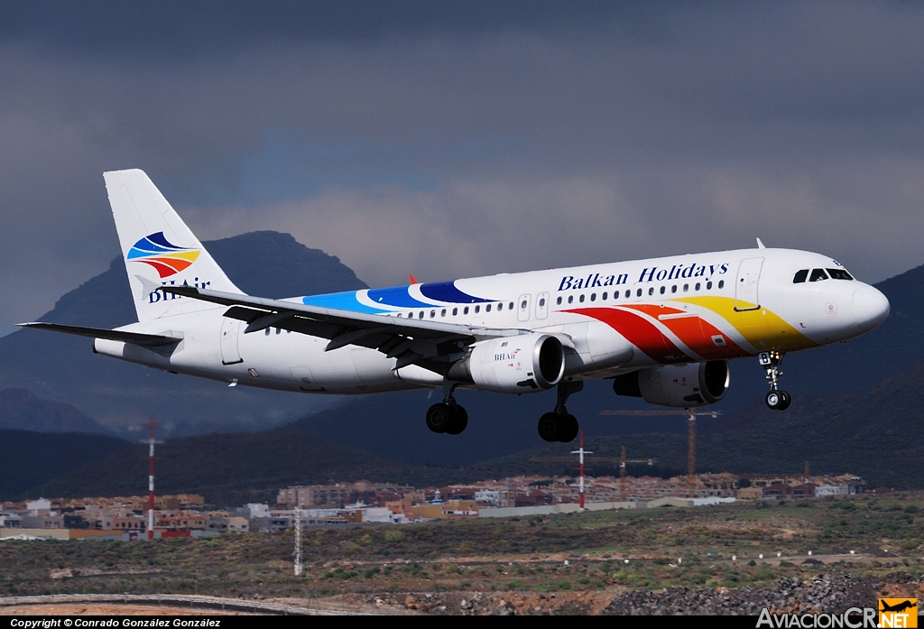 LZ-BHB - Airbus A320-211 - Balkan Holidays