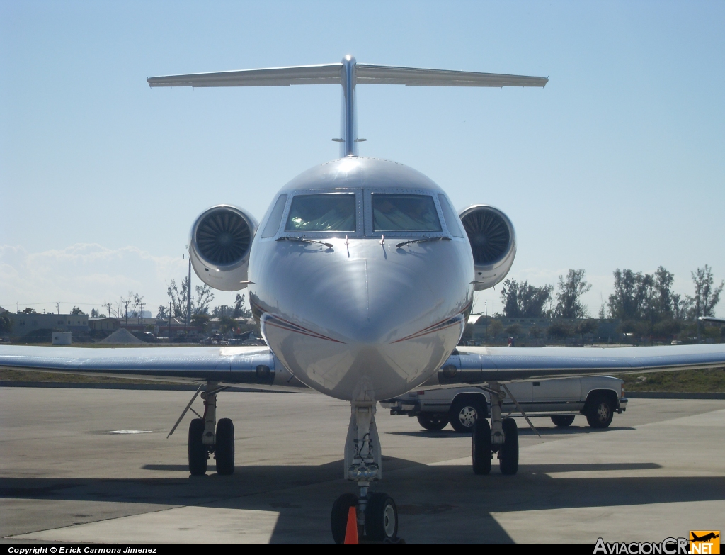 N450BD - Gulfstream Aerospace G-1159A - Privado