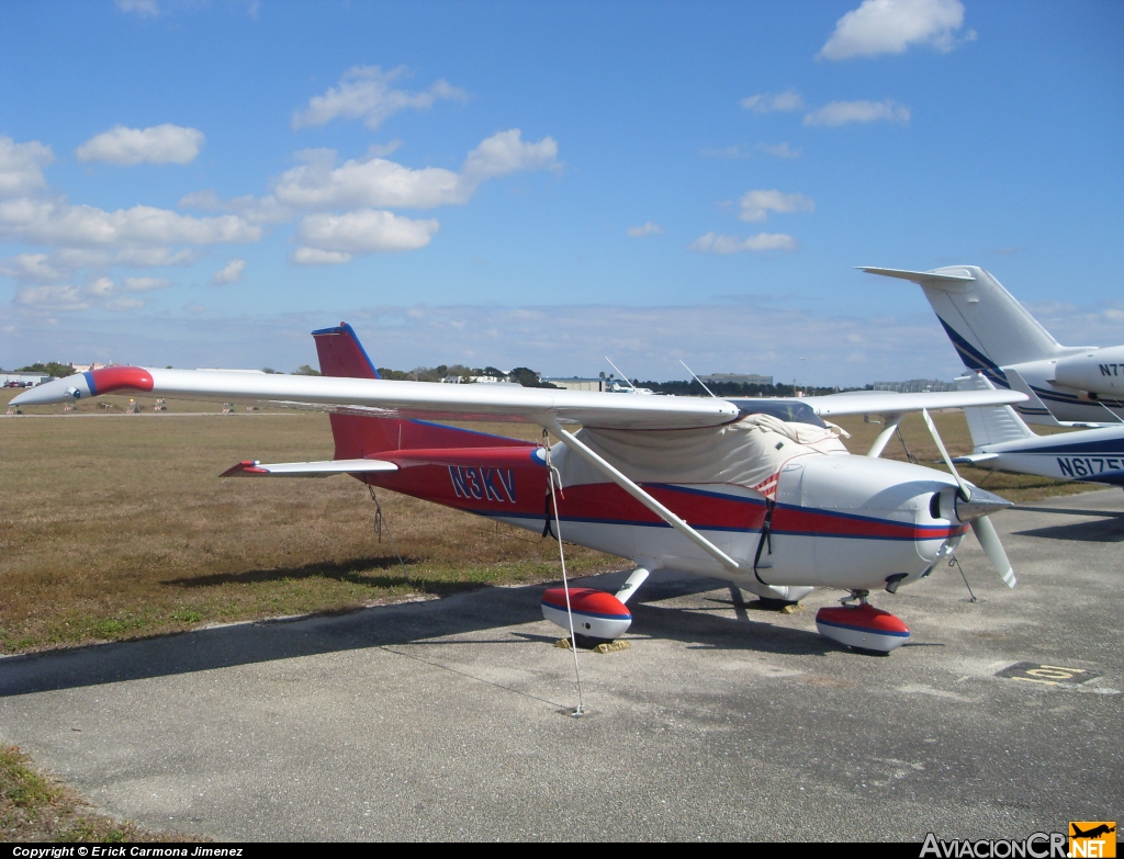 N3KV - Cessna 172P - Privado
