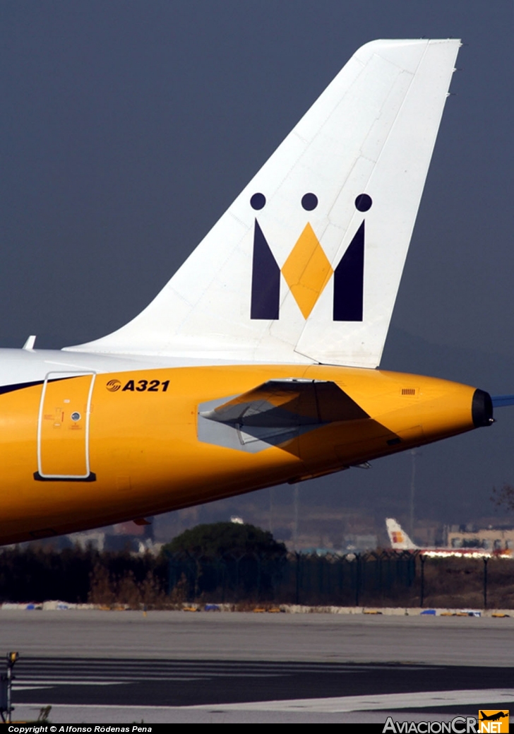 G-OZBS - Airbus A321-231 - Monarch Airlines