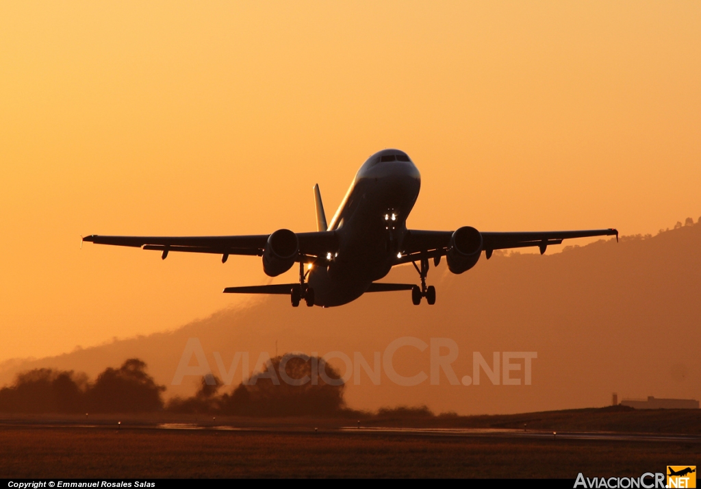 N681TA - Airbus A320-233 - TACA