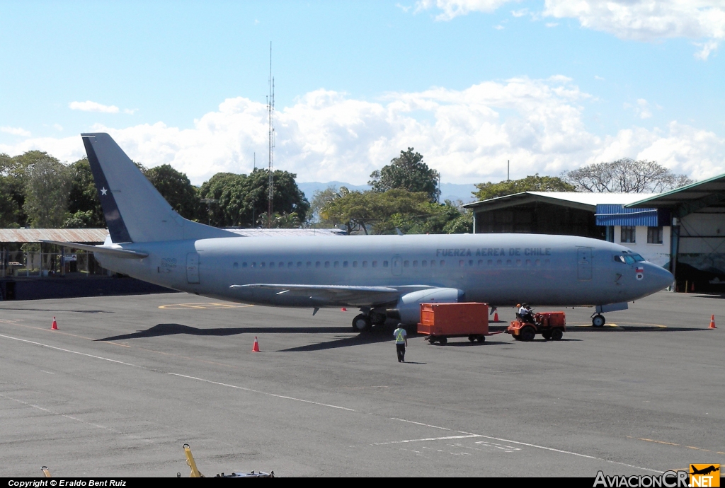 922 - Boeing 737-330(QC) - Fuerza Aerea de Chile