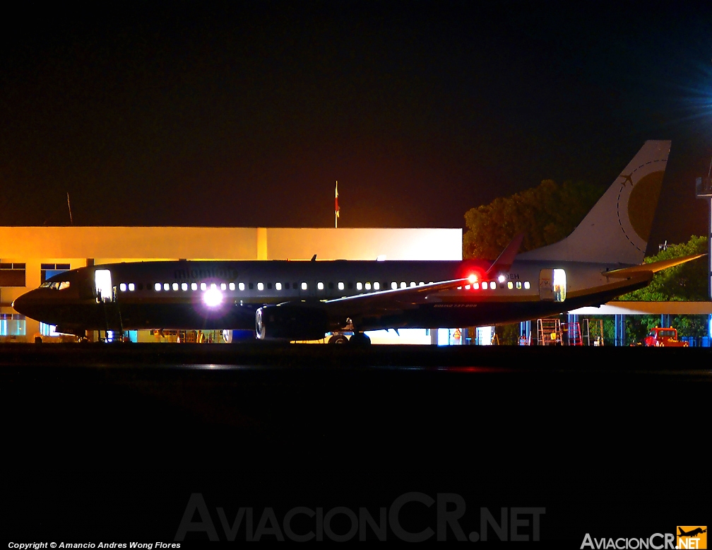 N740EH - Boeing 737-8D6 - Miami Air