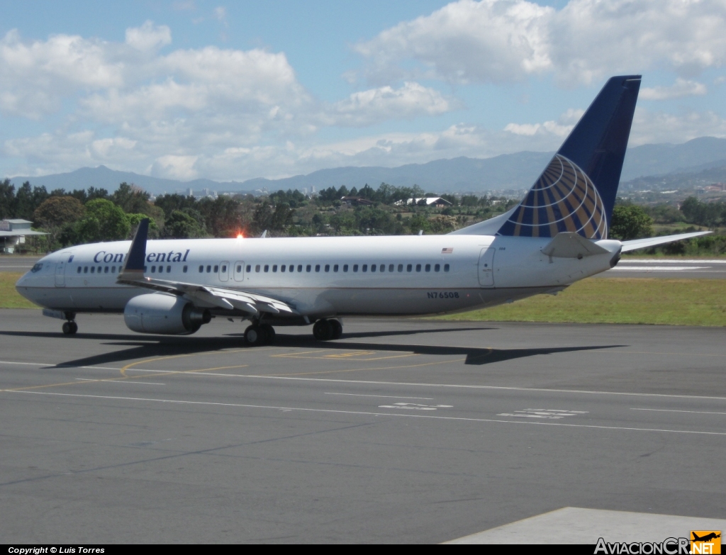 N76508 - Boeing 737-824 - United Airlines