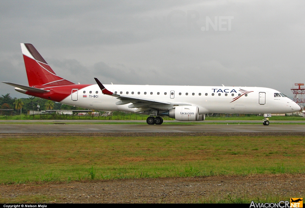 TI-BCI - Embraer ERJ-190-100AR - TACA