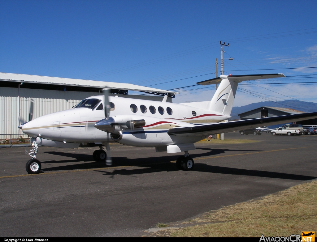 TI-TCT - Beechcraft Super King Air B200 - Privado (Teletica)