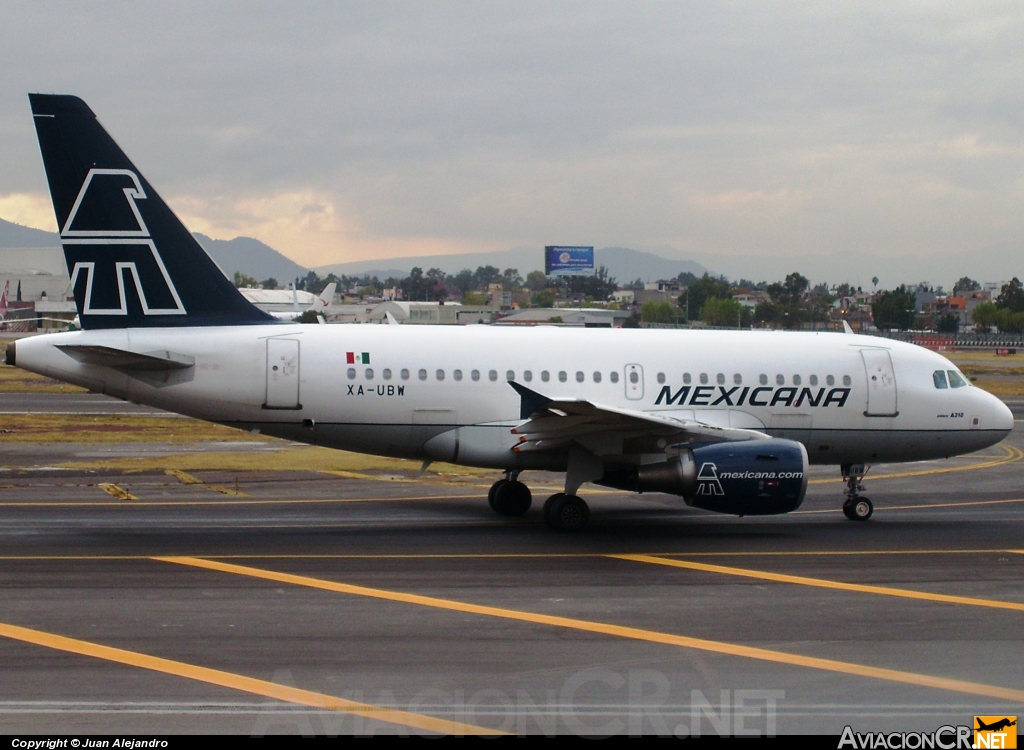 XA-UBW - Airbus A318-111 - Mexicana