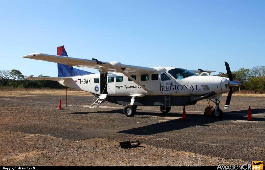 TI-BAK - Cessna 208B Grand Caravan - SANSA - Servicios Aereos Nacionales S.A.