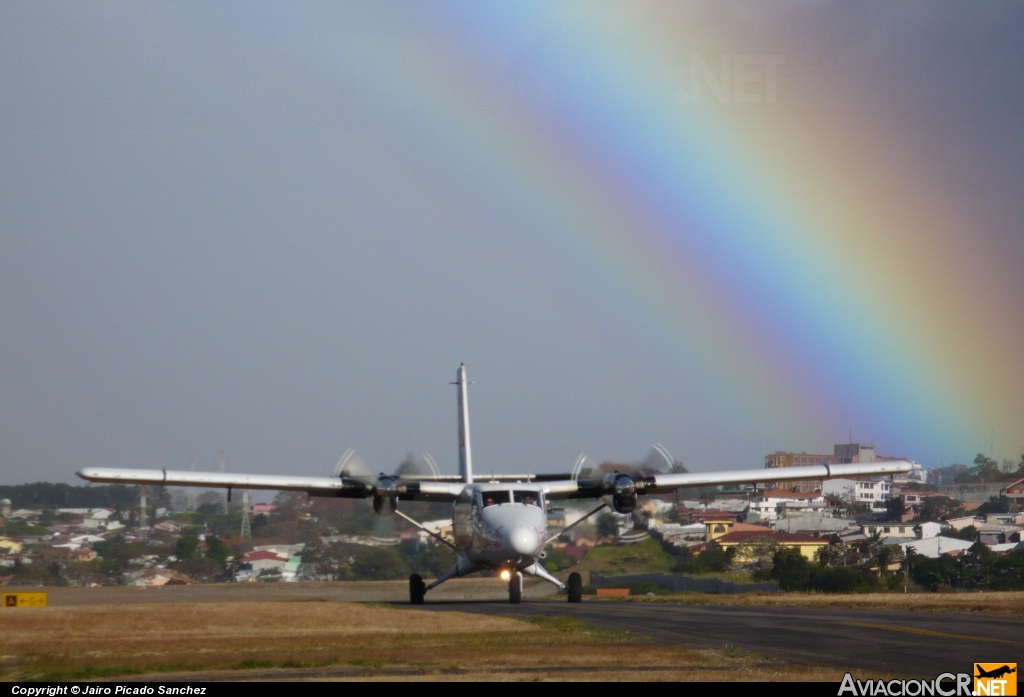  - De Havilland Canada DHC-6-300 Twin Otter/VistaLiner - Nature Air