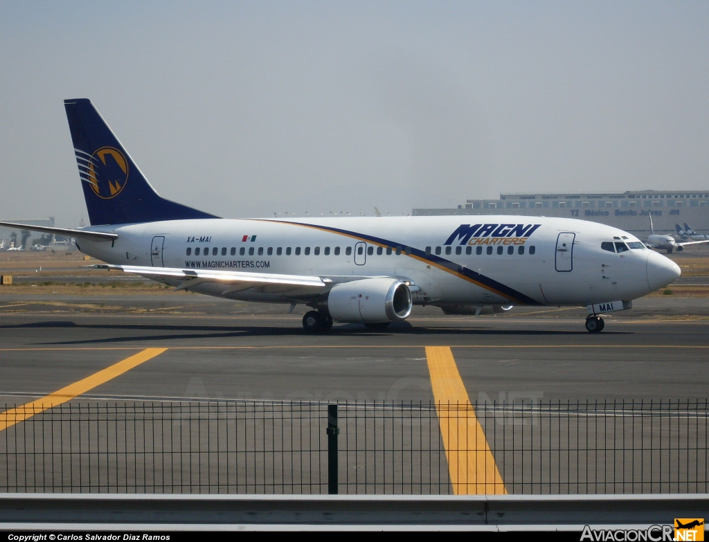 XA-MAI - Boeing 737-329 - Magnicharters