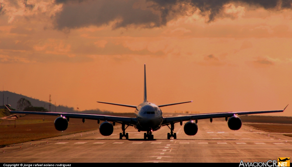 EC-JLE - Airbus A340-642 - Iberia