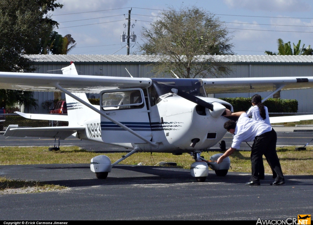 N9935F - Cessna 172R Skyhawk - Privado