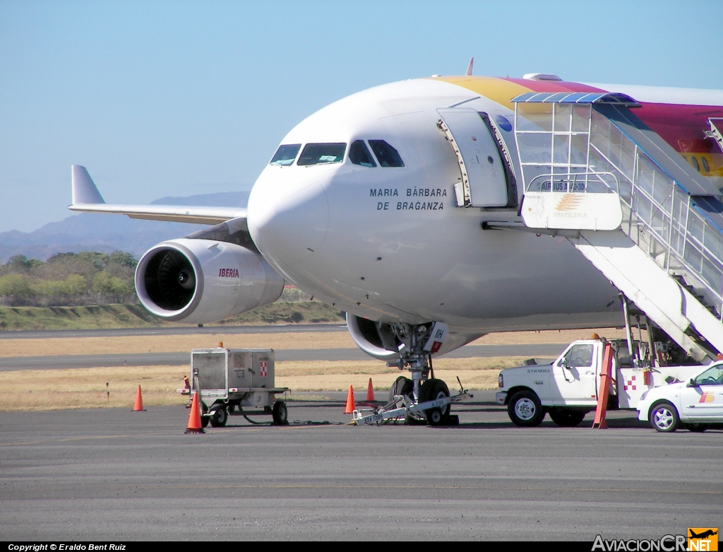 EC-IIH - Airbus A340-313X - Iberia