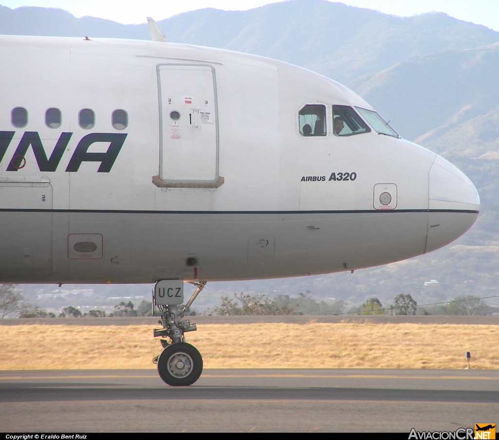 XA-UCZ - Airbus A320-231 - Mexicana