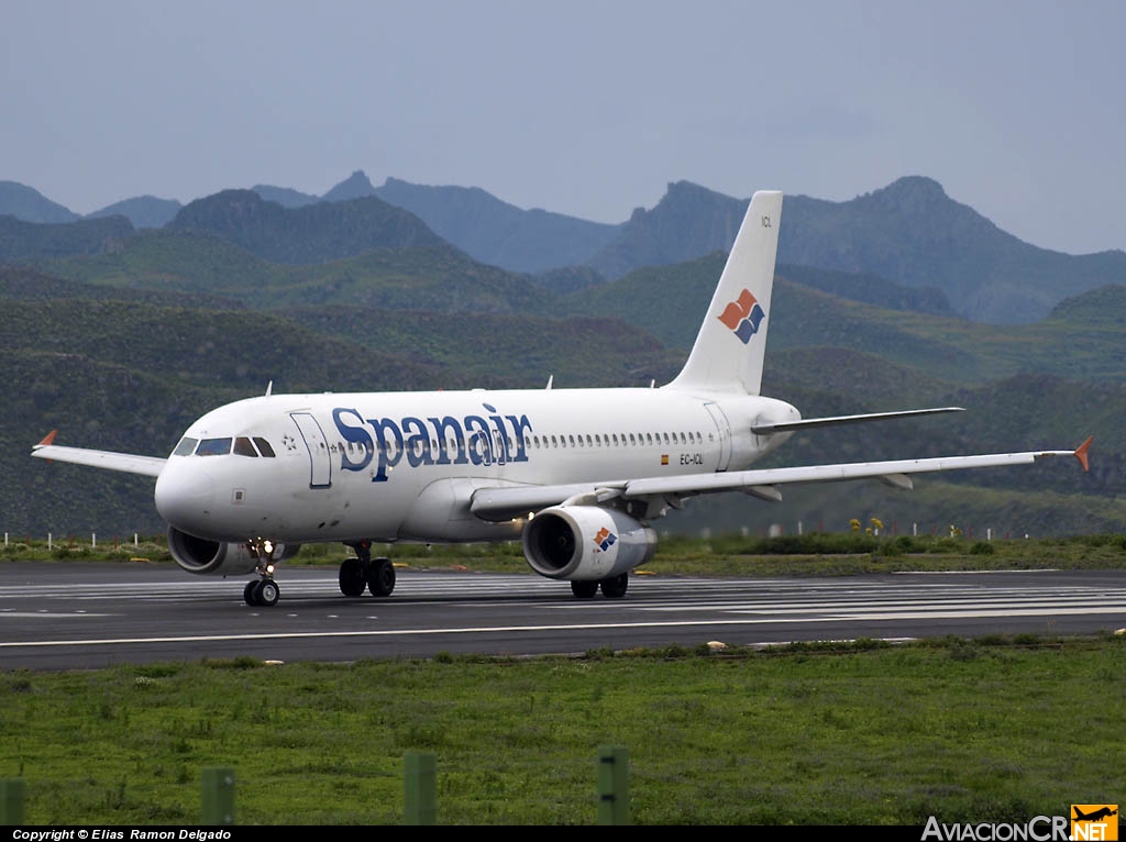 EC-ICL - Airbus A320-232 - Spanair