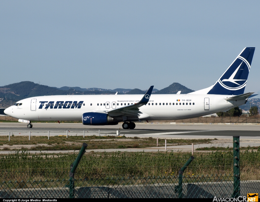 YR-BGR - Boeing 737-86J - TAROM