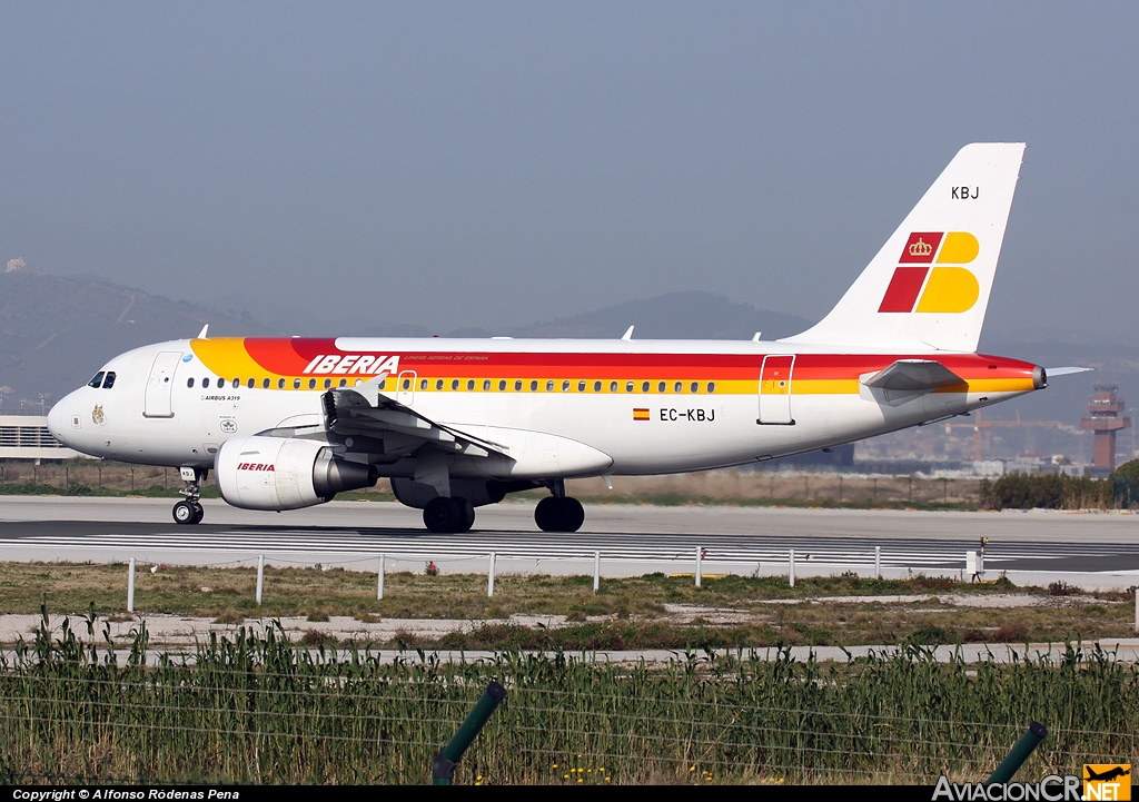 EC-KBJ - Airbus A319-111 - Iberia