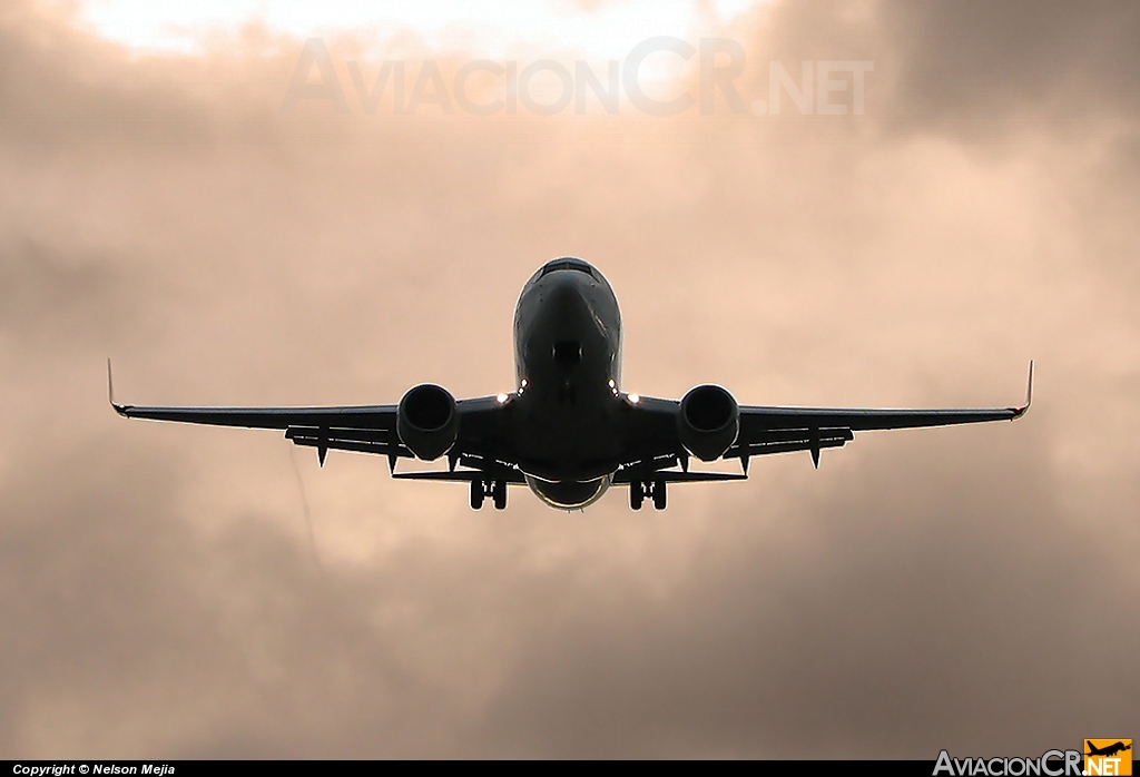 C-FIWJ - Boeing 737-7CT - Westjet