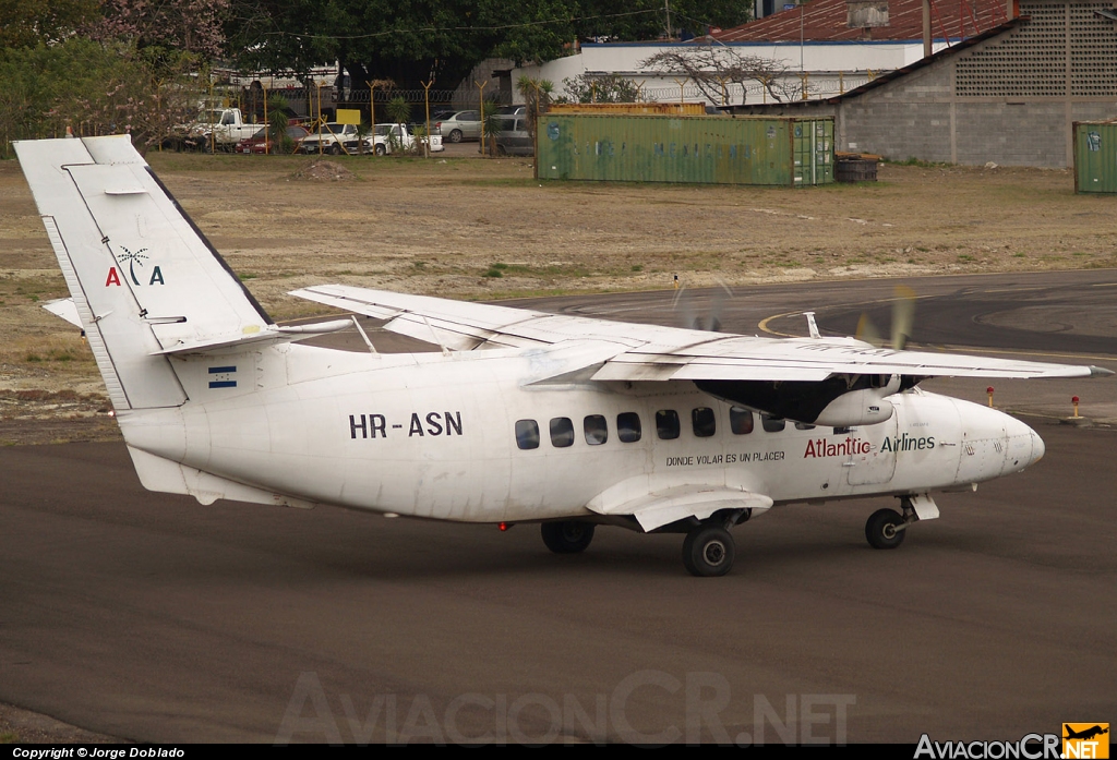HR-ASN - Let L-410UVP-E Turbolet - Atlantic Airlines de Honduras.