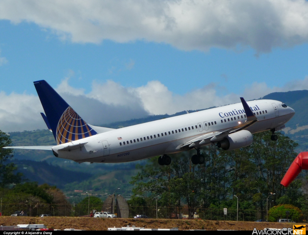 N37290 - Boeing 737-824 - Continental Airlines