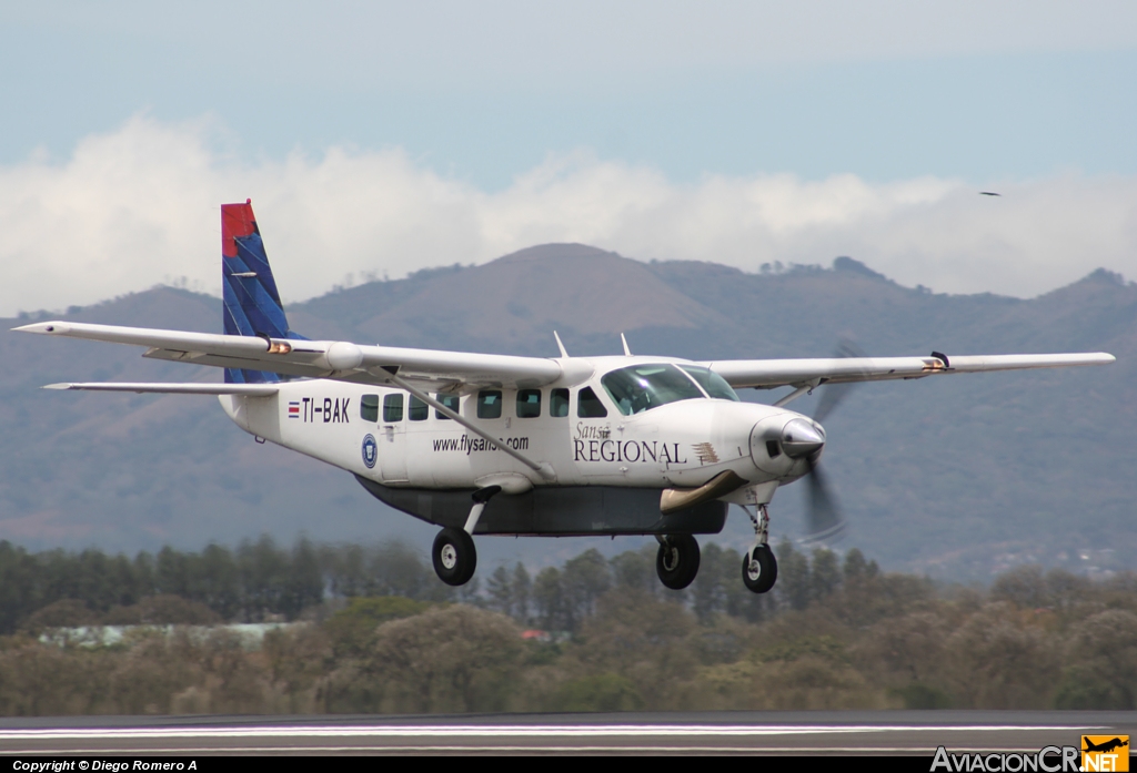 TI-BAK - Cessna 208B Grand Caravan - SANSA - Servicios Aereos Nacionales S.A.