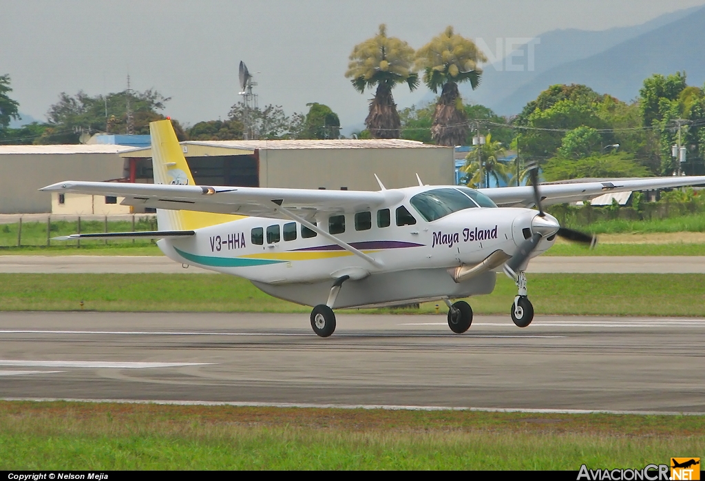 V3-HHA - Cessna 208B Grand Caravan - Maya Island Air