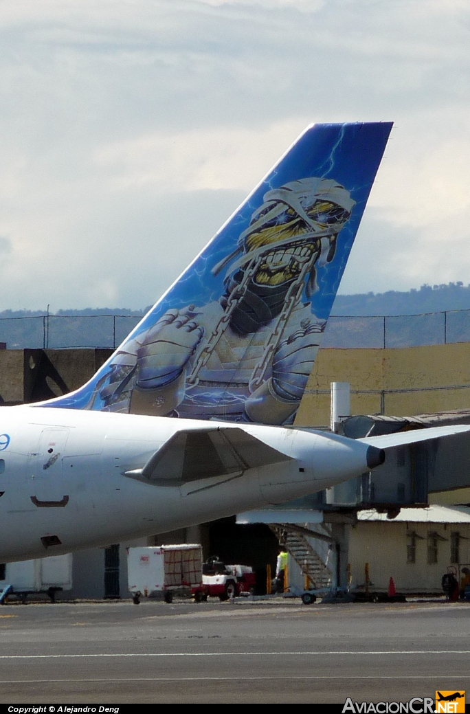 G-OJIB - Boeing 757-23A - Astraeus