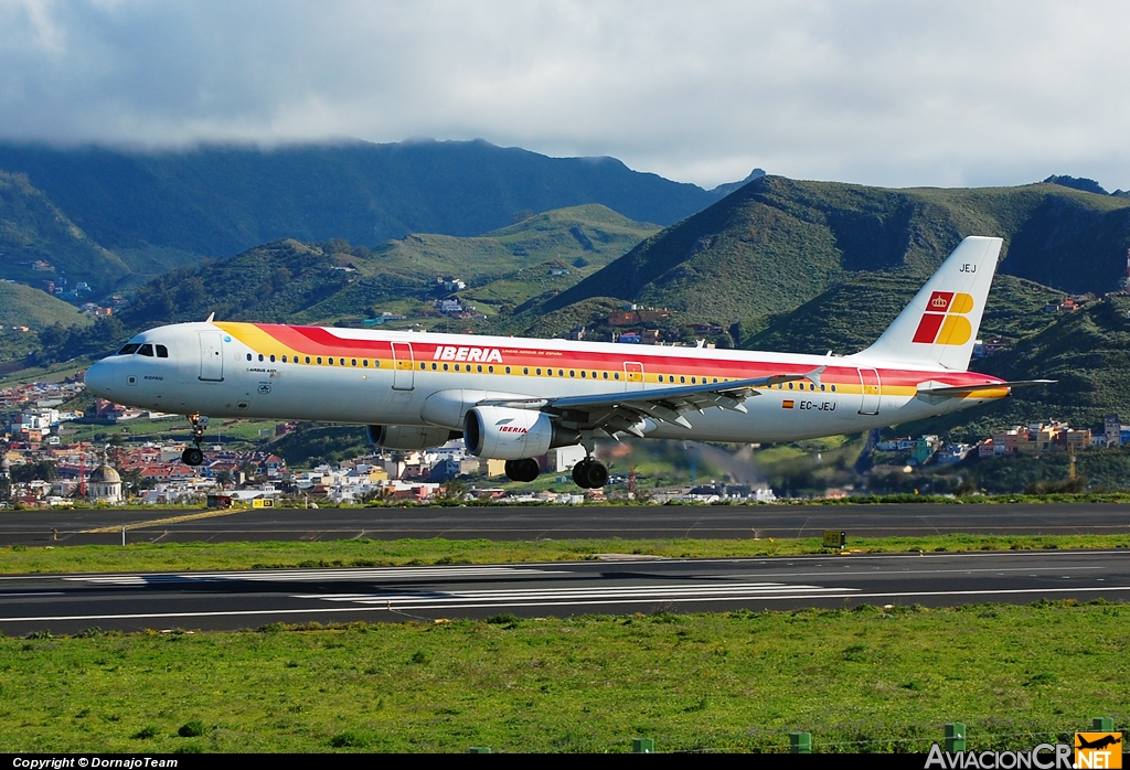 EC-JEJ - Airbus A321-211 - Iberia