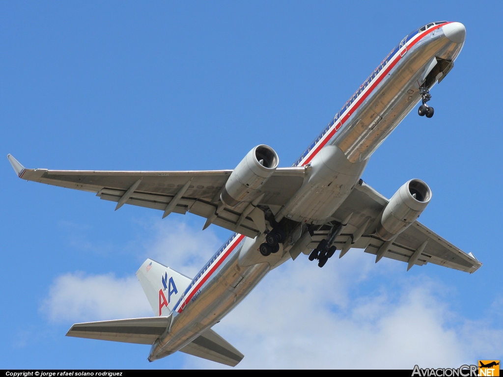 N661AA - Boeing 757-223 - American Airlines