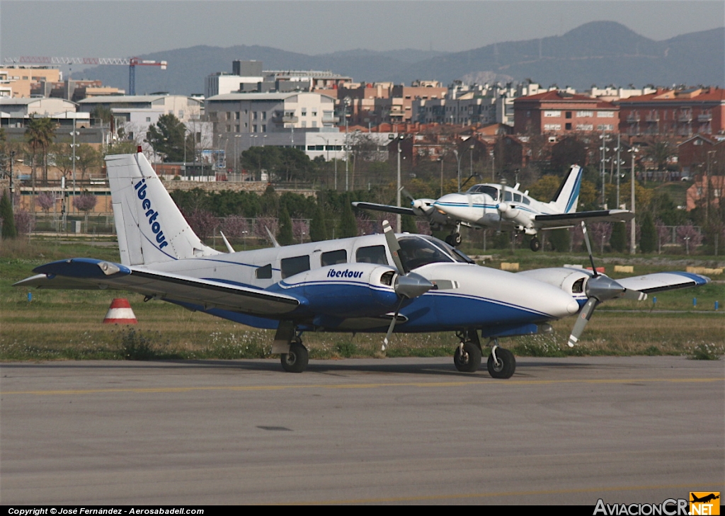 EC-KPM - Piper PA-34-200T Seneca II - Ibertour