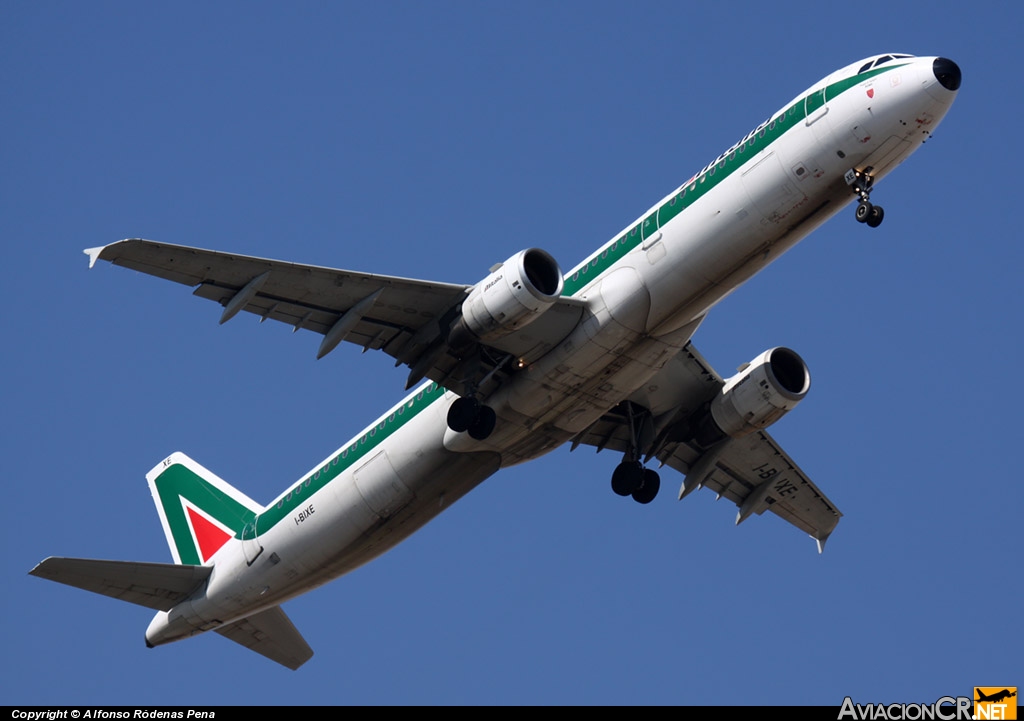 I-BIXB - Airbus A321-131 - Alitalia