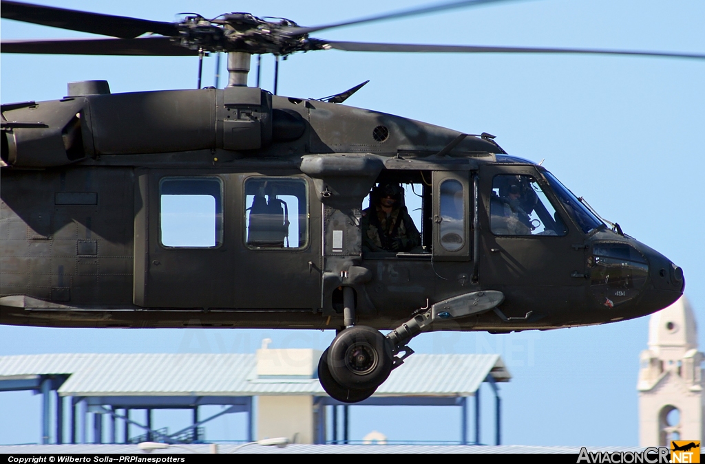 024494 - Sikorsky UH-60A Black Hawk (S-70A) - Puerto Rico Army National Guard (PRANG)