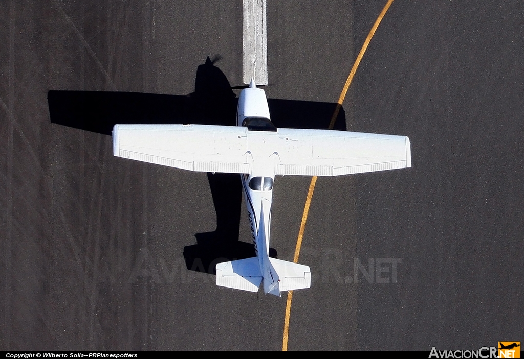 N24461 - Cessna 172R Skyhawk - Privado
