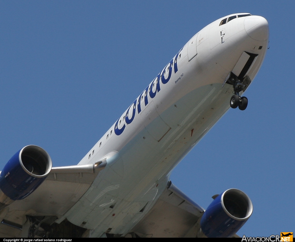 D-ABUH - Boeing 767-330/ER - Condor