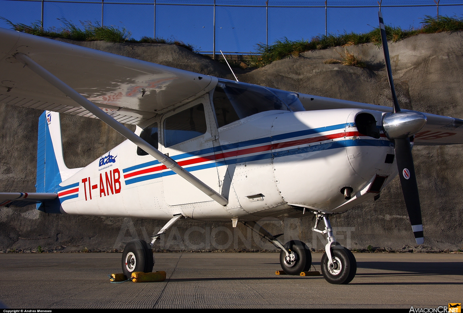 TI-ANB - Cessna 172B Skyhawk - Privado