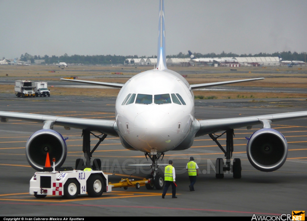 XA-XII - Airbus A320-214 - Interjet