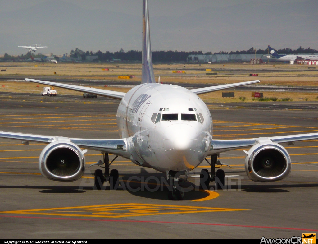 XA-MAB - Boeing 737-301 - Magnicharter