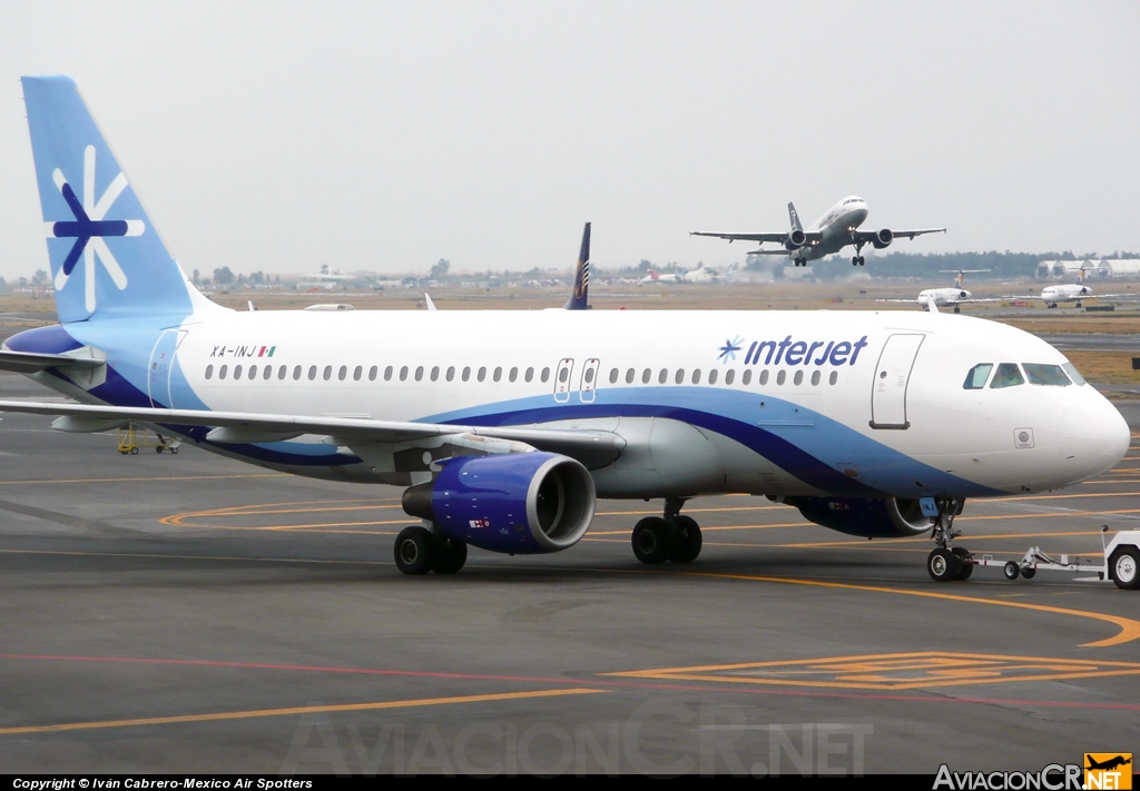 XA-INJ - Airbus A320-214 - Interjet