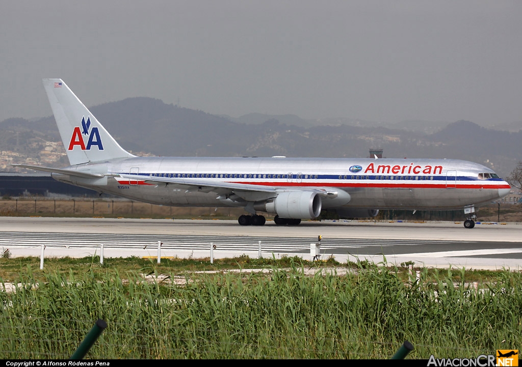 N351AA - Boeing 767-323/ER - American Airlines